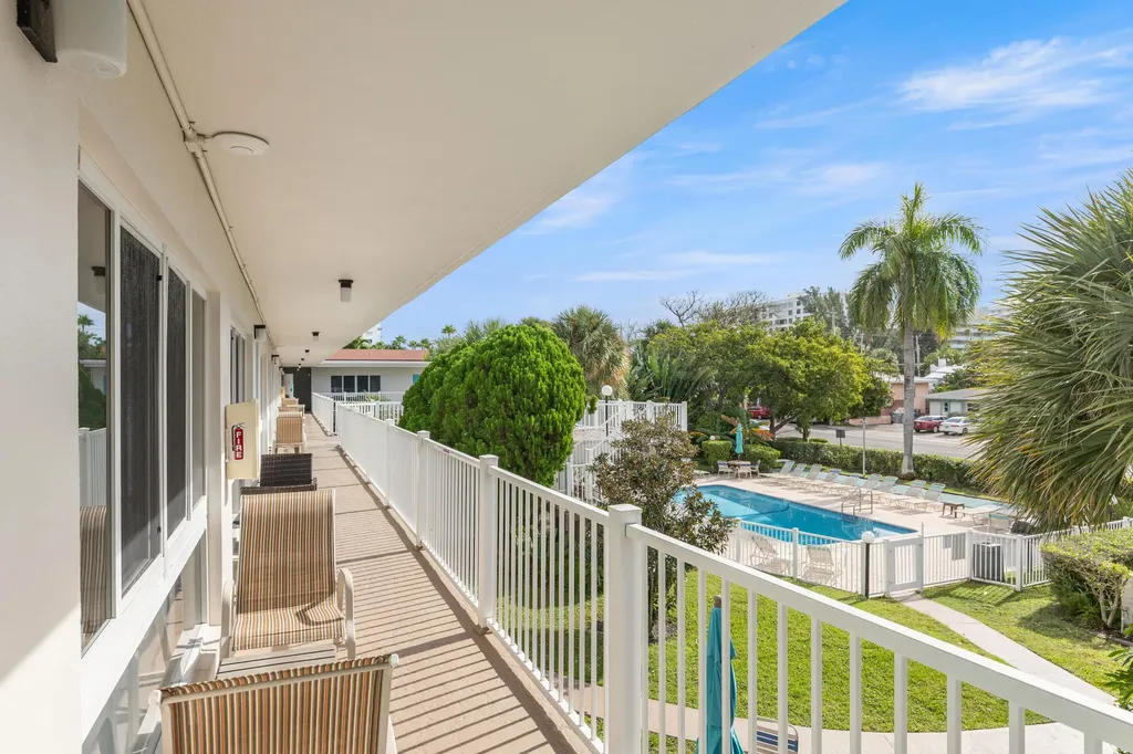 3225 NE 16th Street Pompano Beach FL 33062