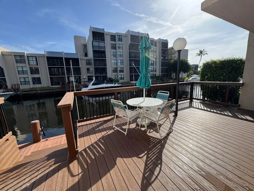 12 Royal Palm Way Boca Raton FL 33432