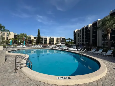 12 Royal Palm Way Boca Raton FL 33432
