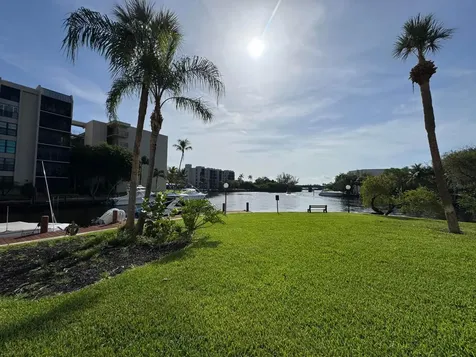 12 Royal Palm Way Boca Raton FL 33432