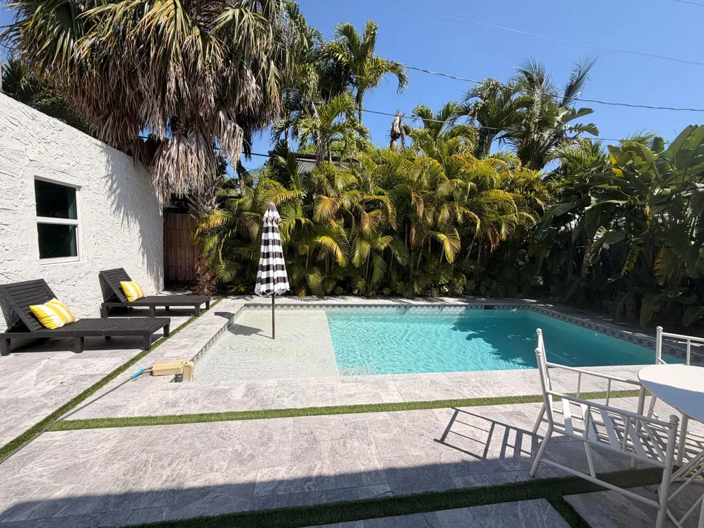 525 Westwood Road West Palm Beach FL 33401