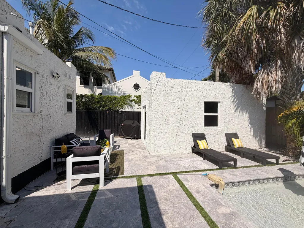 525 Westwood Road West Palm Beach FL 33401