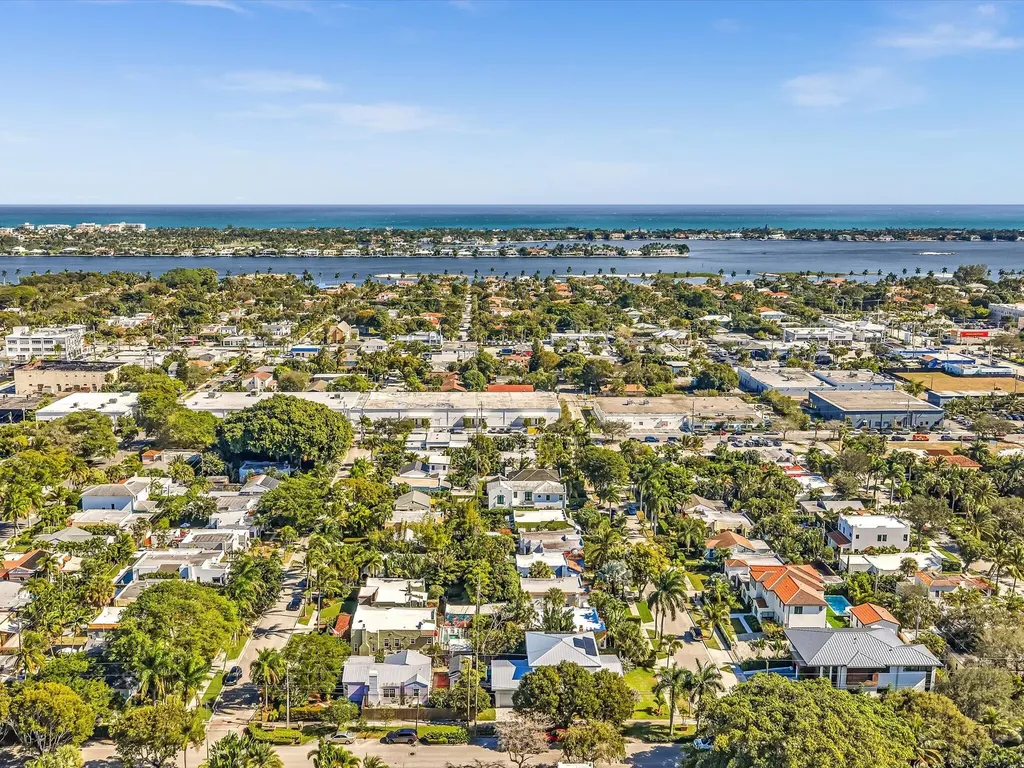 525 Westwood Road West Palm Beach FL 33401