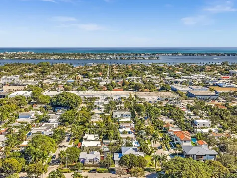 525 Westwood Road West Palm Beach FL 33401