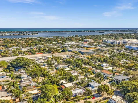 525 Westwood Road West Palm Beach FL 33401