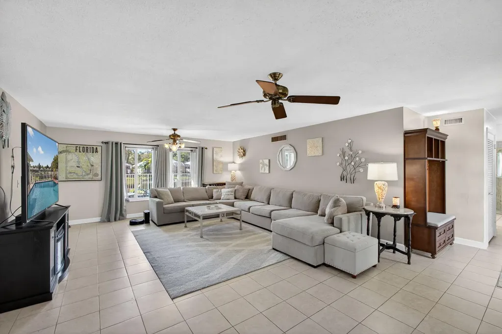 3646 Cypress Street Palm Beach Gardens FL 33410
