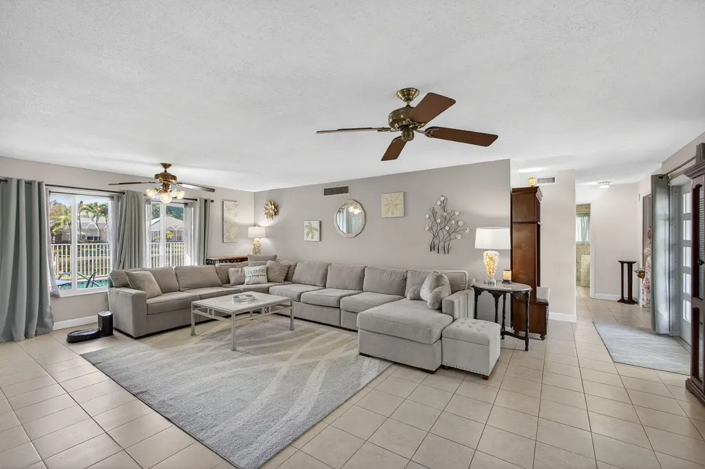 3646 Cypress Street Palm Beach Gardens FL 33410