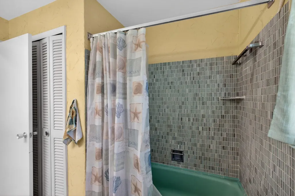 3646 Cypress Street Palm Beach Gardens FL 33410