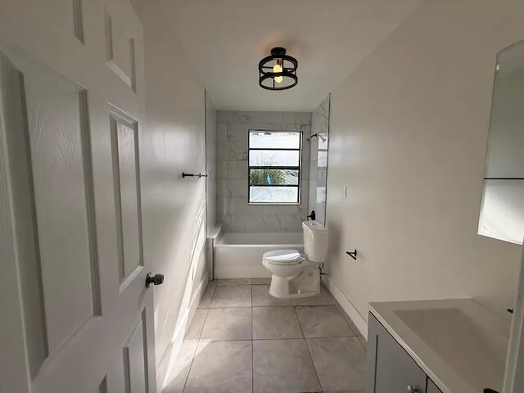 904 4th Street West Palm Beach FL 33401
