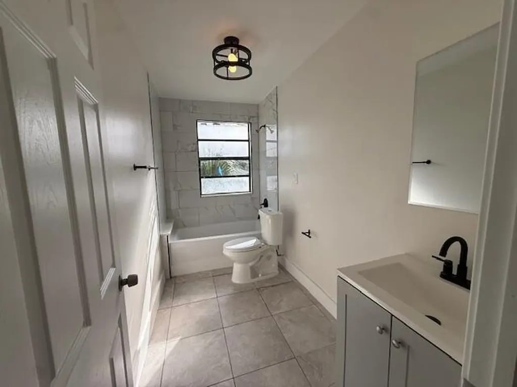 904 4th Street West Palm Beach FL 33401
