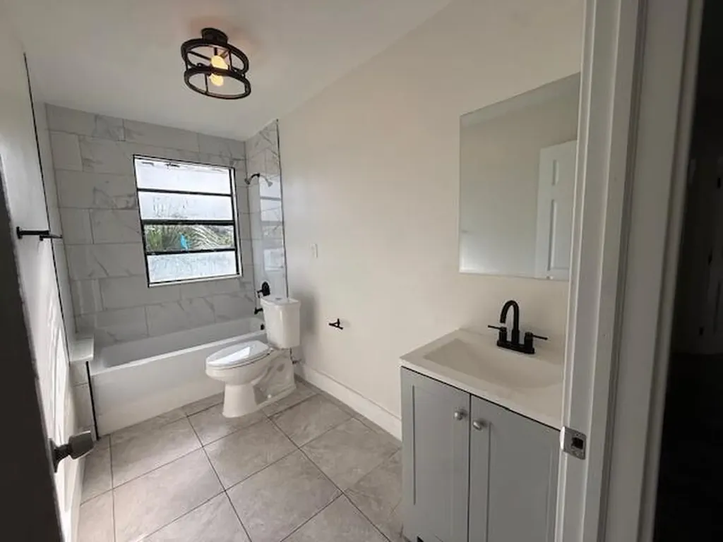 904 4th Street West Palm Beach FL 33401