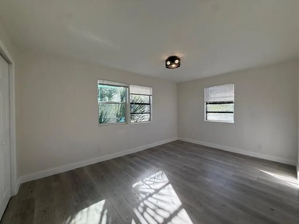 904 4th Street West Palm Beach FL 33401