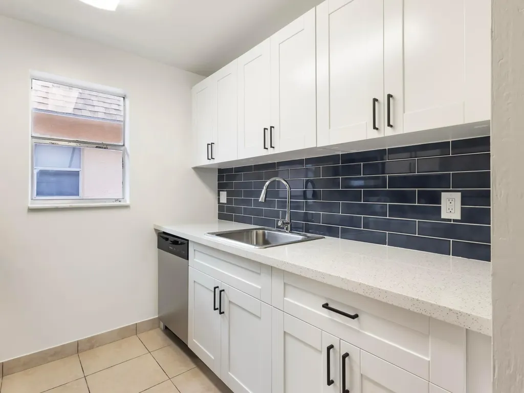 450 SW 2nd Avenue Boca Raton FL 33432