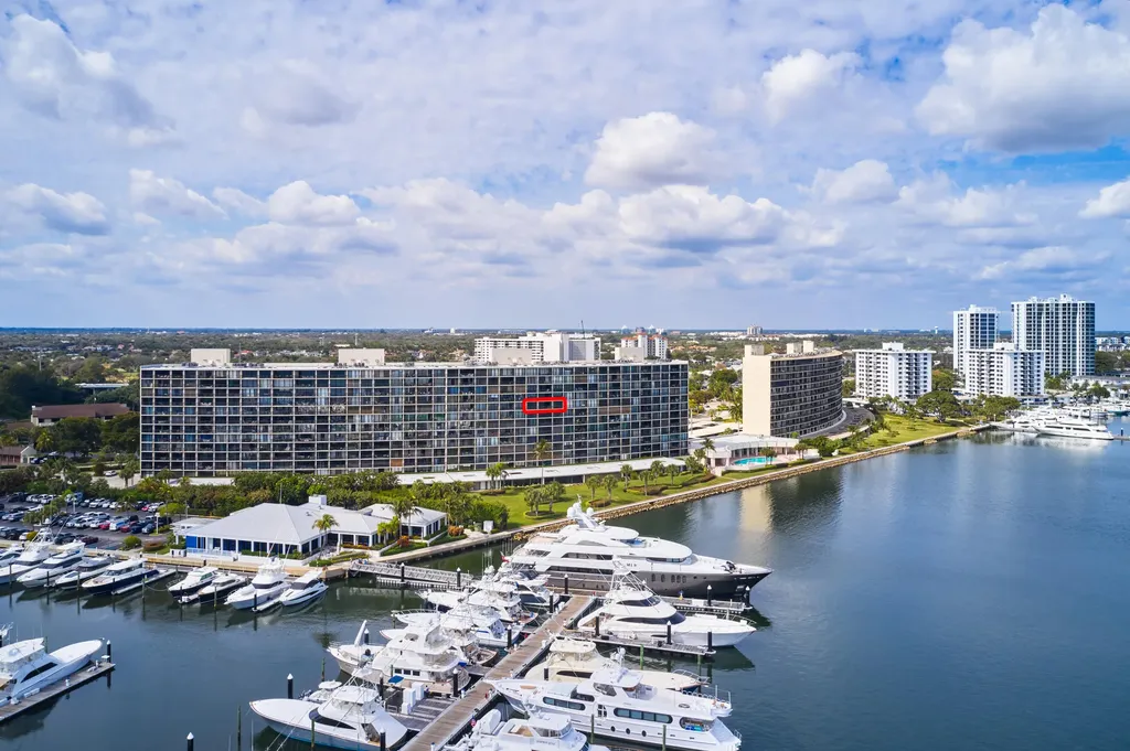 124 Lakeshore Drive North Palm Beach FL 33408