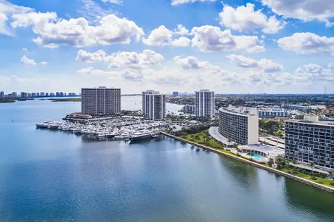 124 Lakeshore Drive North Palm Beach FL 33408