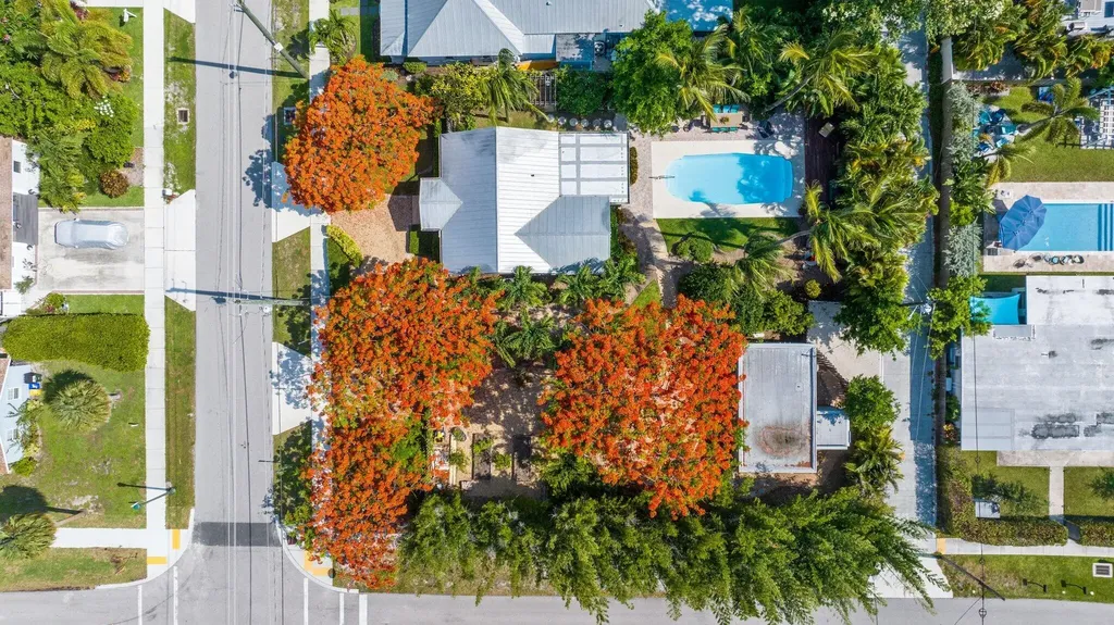 304 SE 4th Avenue Delray Beach FL 33483