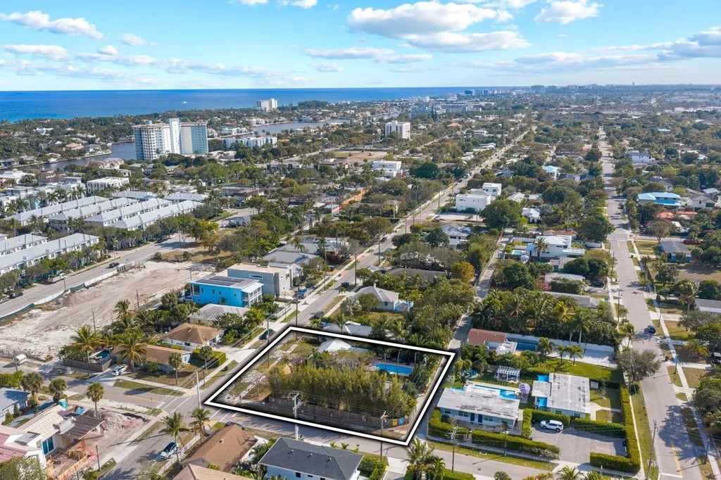 304 SE 4th Avenue Delray Beach FL 33483