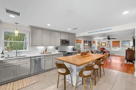 304 SE 4th Avenue Delray Beach FL 33483