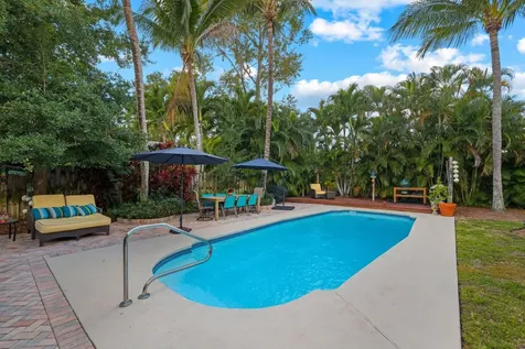 304 SE 4th Avenue Delray Beach FL 33483