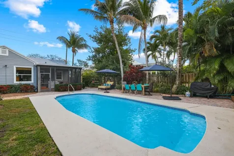 304 SE 4th Avenue Delray Beach FL 33483