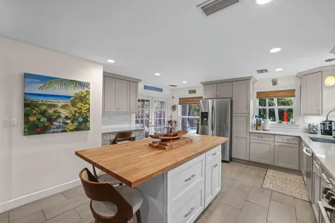 304 SE 4th Avenue Delray Beach FL 33483