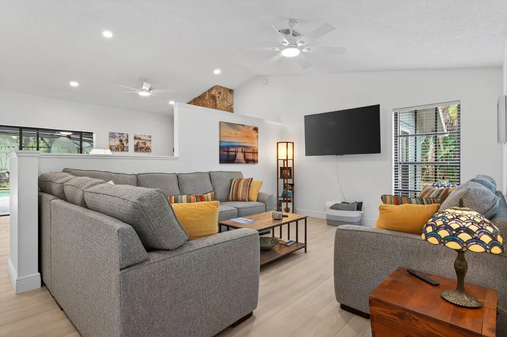 8166 N 155th Place Palm Beach Gardens FL 33418