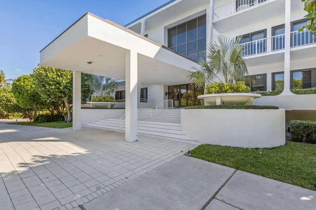 2275 S Ocean Boulevard Palm Beach FL 33480