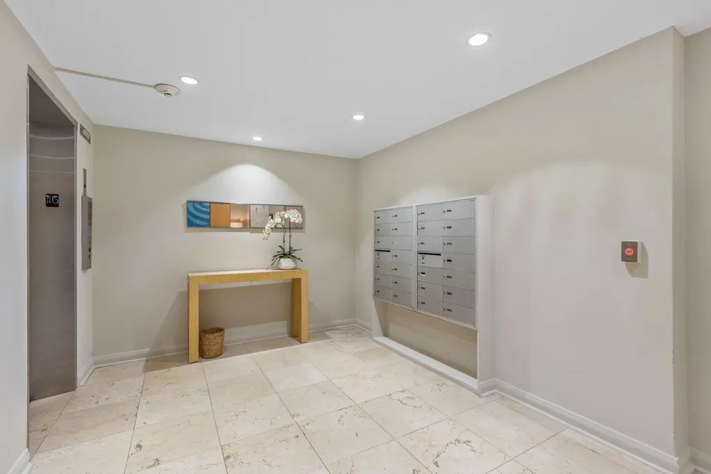2275 S Ocean Boulevard Palm Beach FL 33480