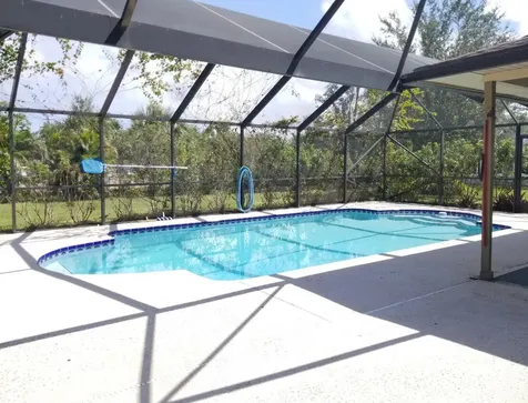 1517 SE Crown Street Port St Lucie FL 34983