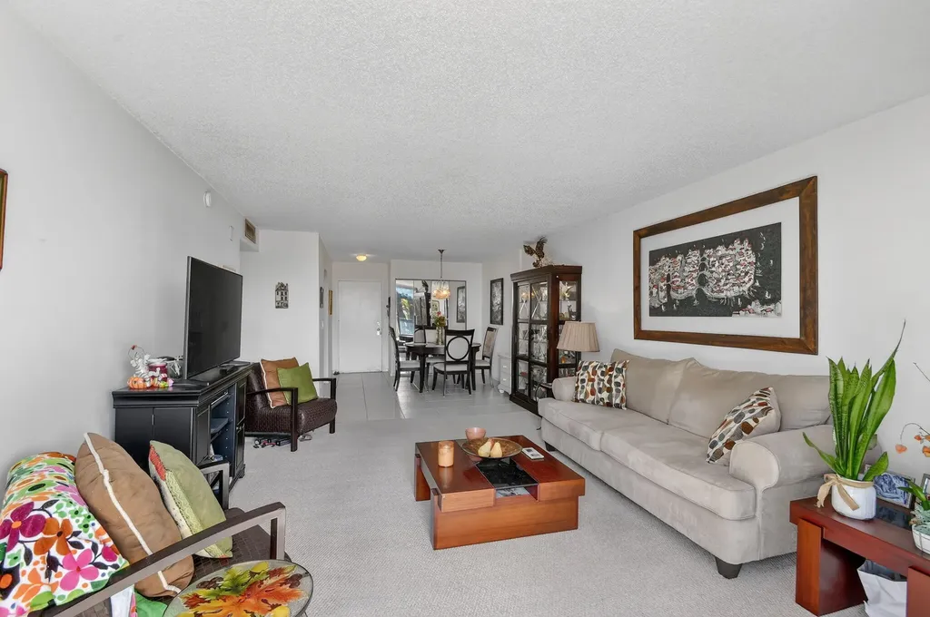 470 Executive Center Drive West Palm Beach FL 33401