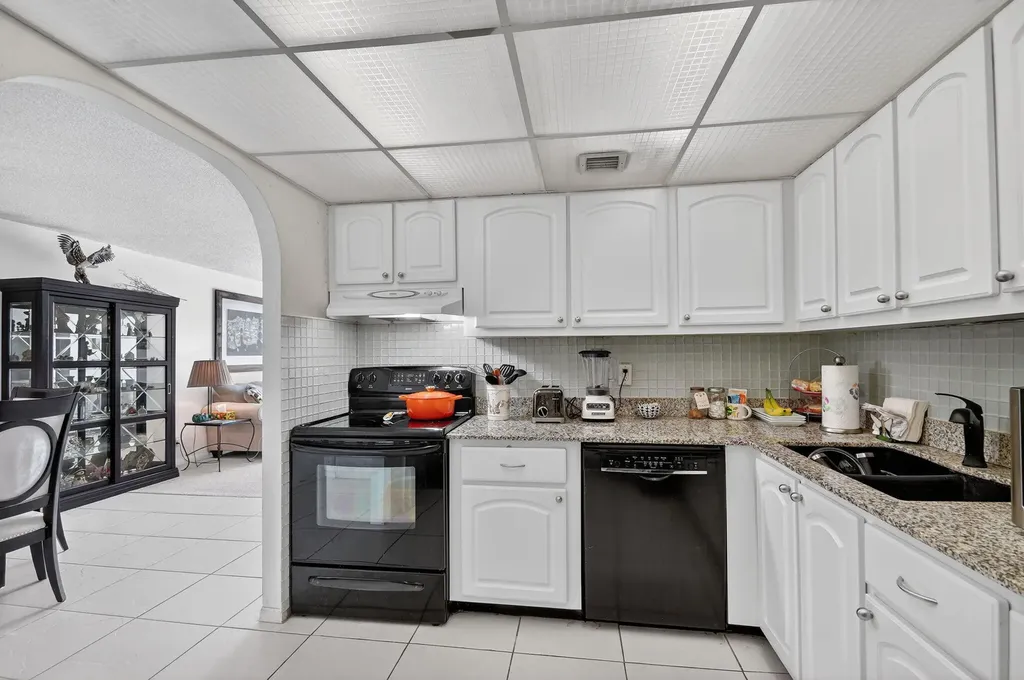 470 Executive Center Drive West Palm Beach FL 33401