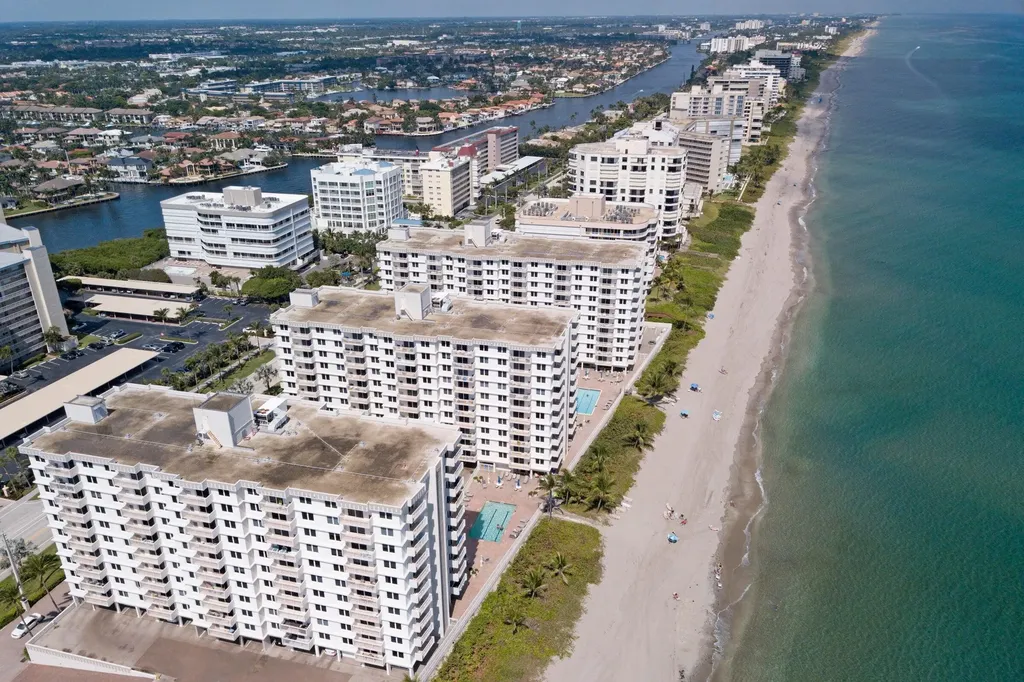 3221 S Ocean Boulevard Highland Beach FL 33487