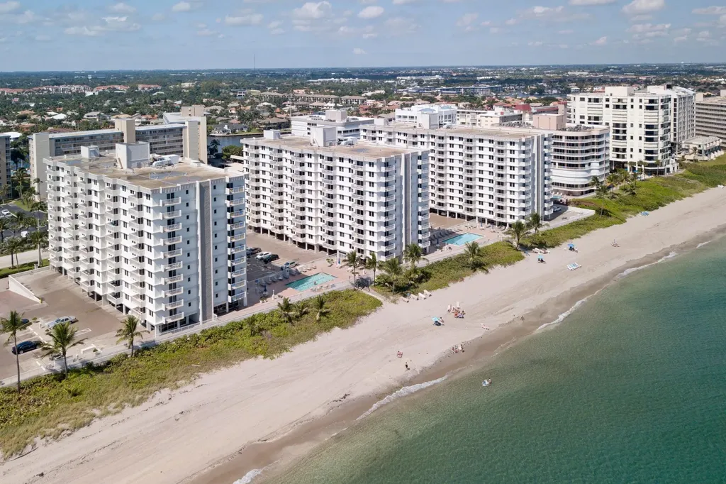 3221 S Ocean Boulevard Highland Beach FL 33487