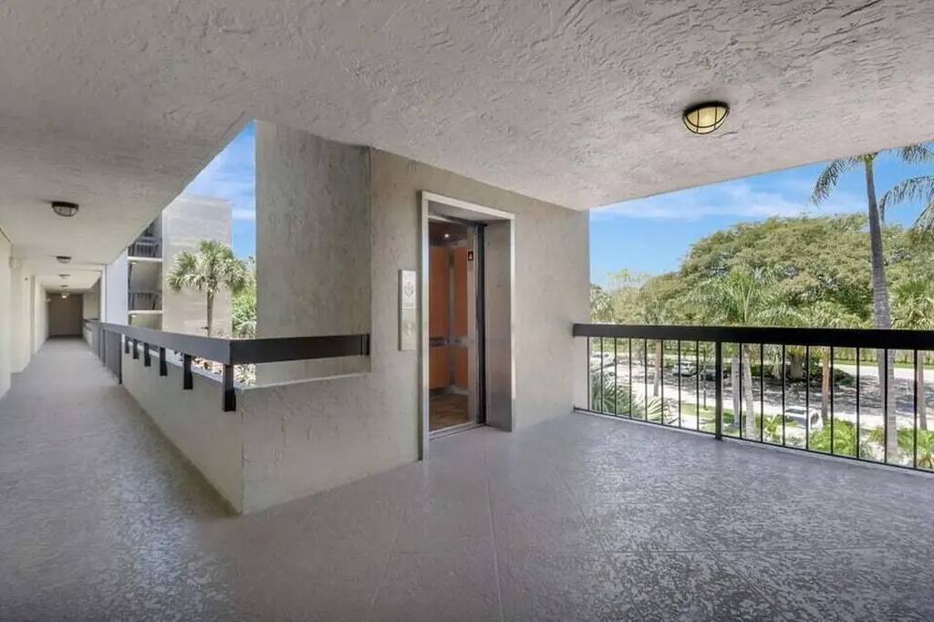 950 Lavers Circle Delray Beach FL 33444