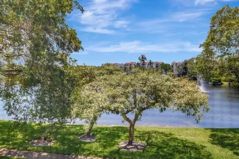 950 Lavers Circle Delray Beach FL 33444