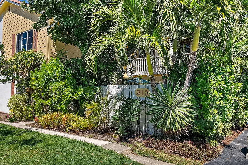 213 Seabreeze Circle Jupiter FL 33477