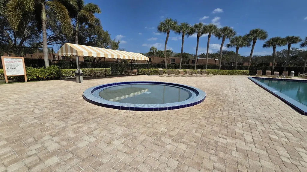 7311 73rd Way West Palm Beach FL 33407