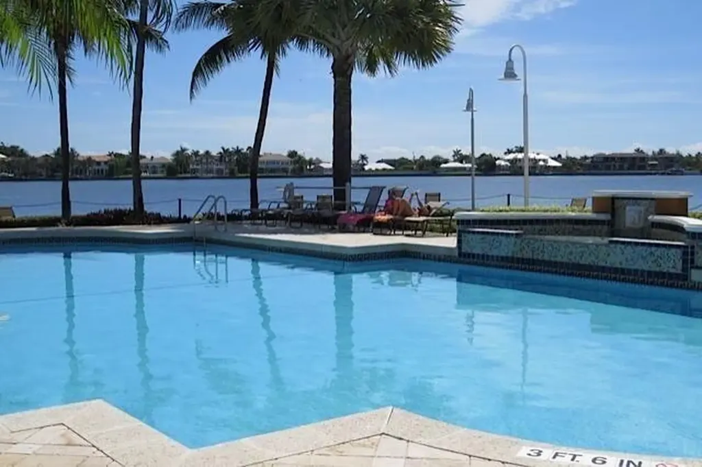 117 Yacht Club Way Hypoluxo FL 33462