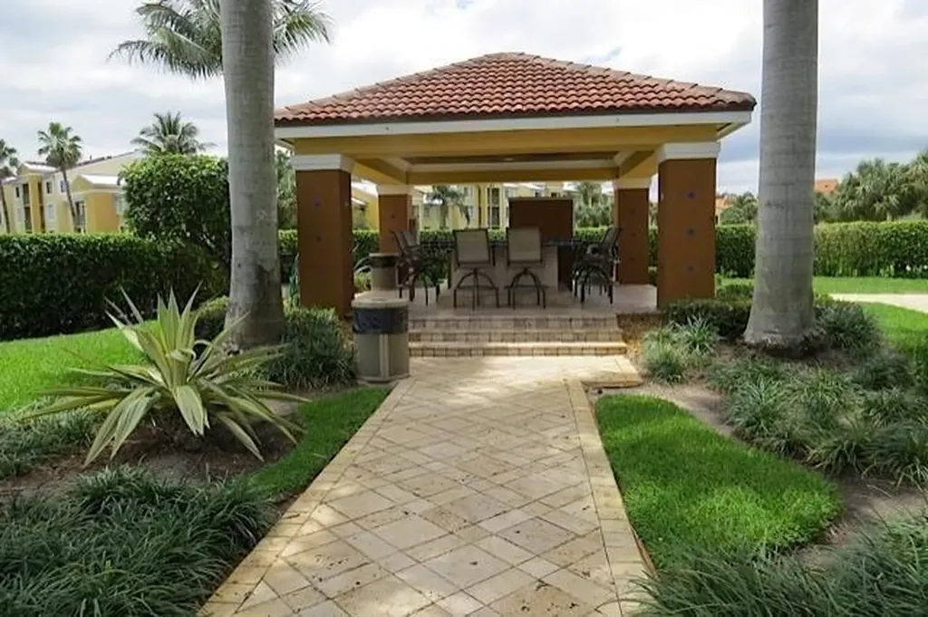 117 Yacht Club Way Hypoluxo FL 33462