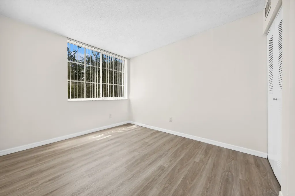 117 Yacht Club Way Hypoluxo FL 33462