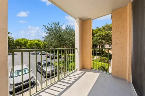 117 Yacht Club Way Hypoluxo FL 33462