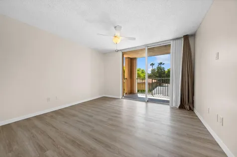 117 Yacht Club Way Hypoluxo FL 33462