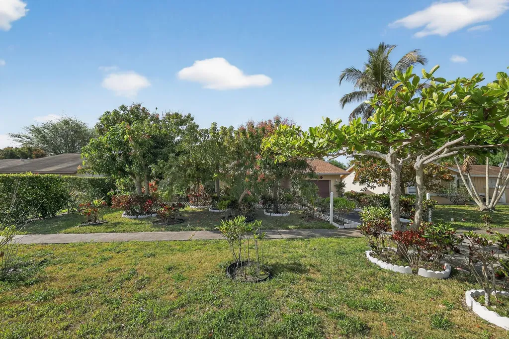 9522 Affirmed Lane Boca Raton FL 33496