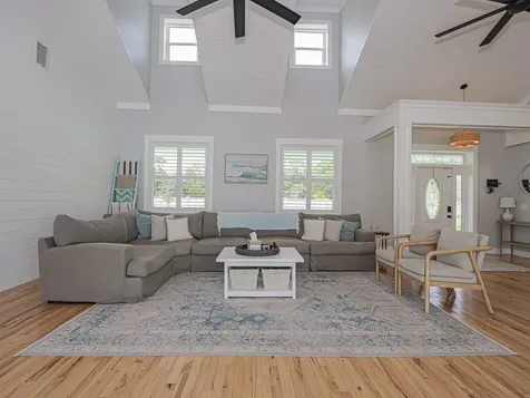 406 9th Court Vero Beach FL 32962