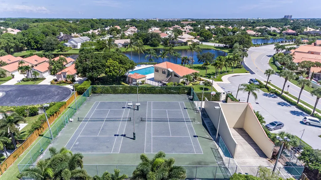 2690 Mikasa Drive Palm Beach Gardens FL 33410