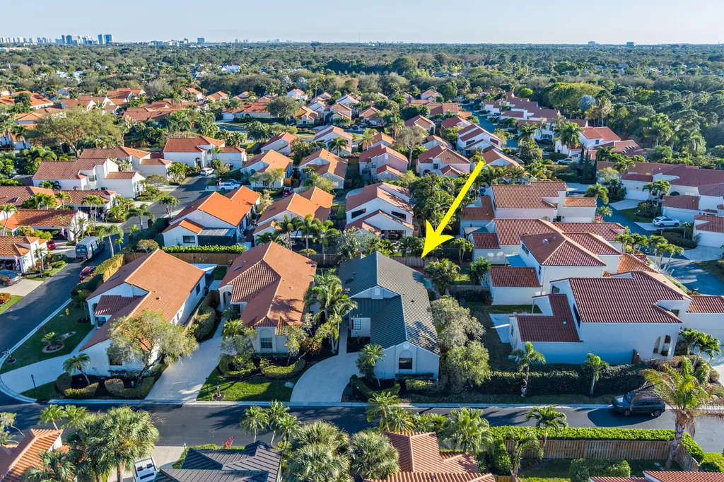 2690 Mikasa Drive Palm Beach Gardens FL 33410