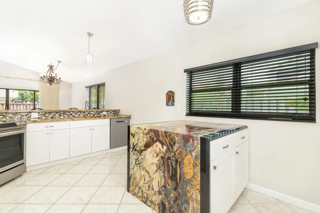 2690 Mikasa Drive Palm Beach Gardens FL 33410