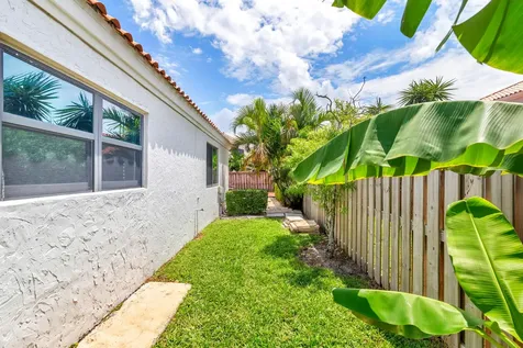2690 Mikasa Drive Palm Beach Gardens FL 33410
