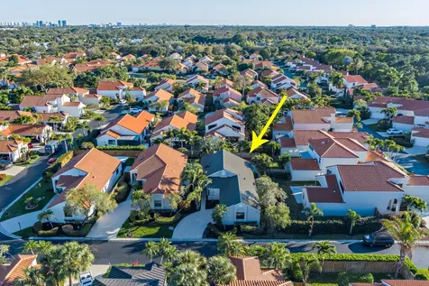 2690 Mikasa Drive Palm Beach Gardens FL 33410