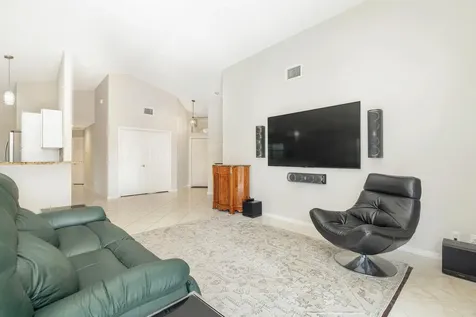 2690 Mikasa Drive Palm Beach Gardens FL 33410